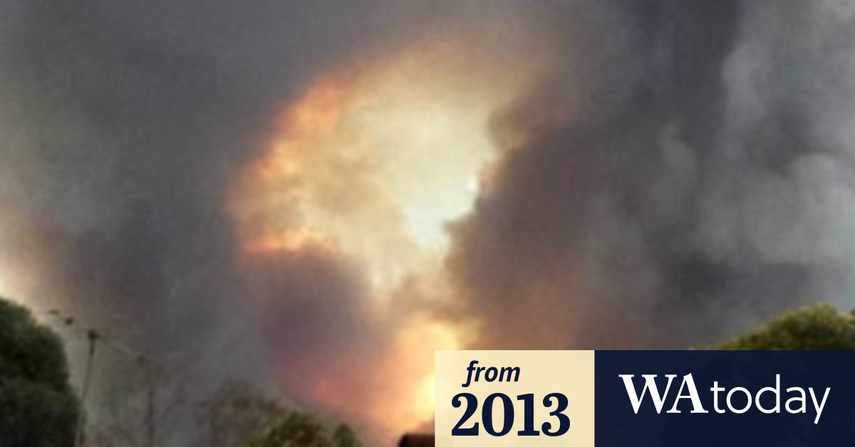 Homes no longer under threat from Mt Helena fire